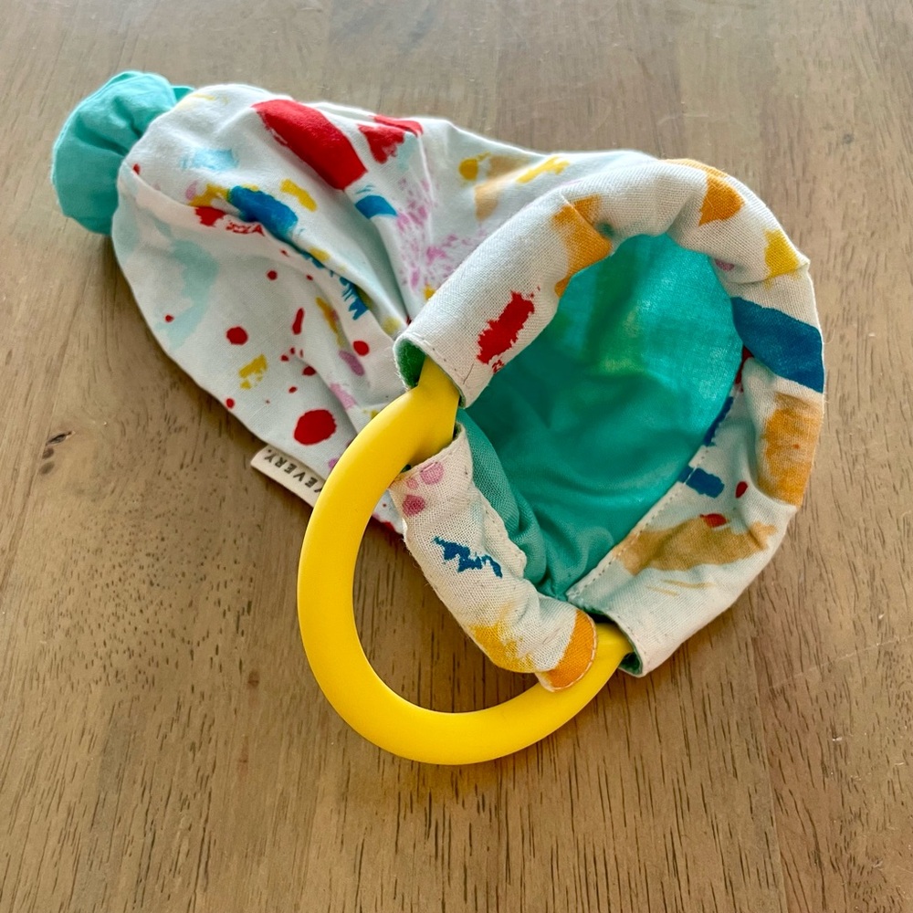 Lovevery crinkle sensory bag